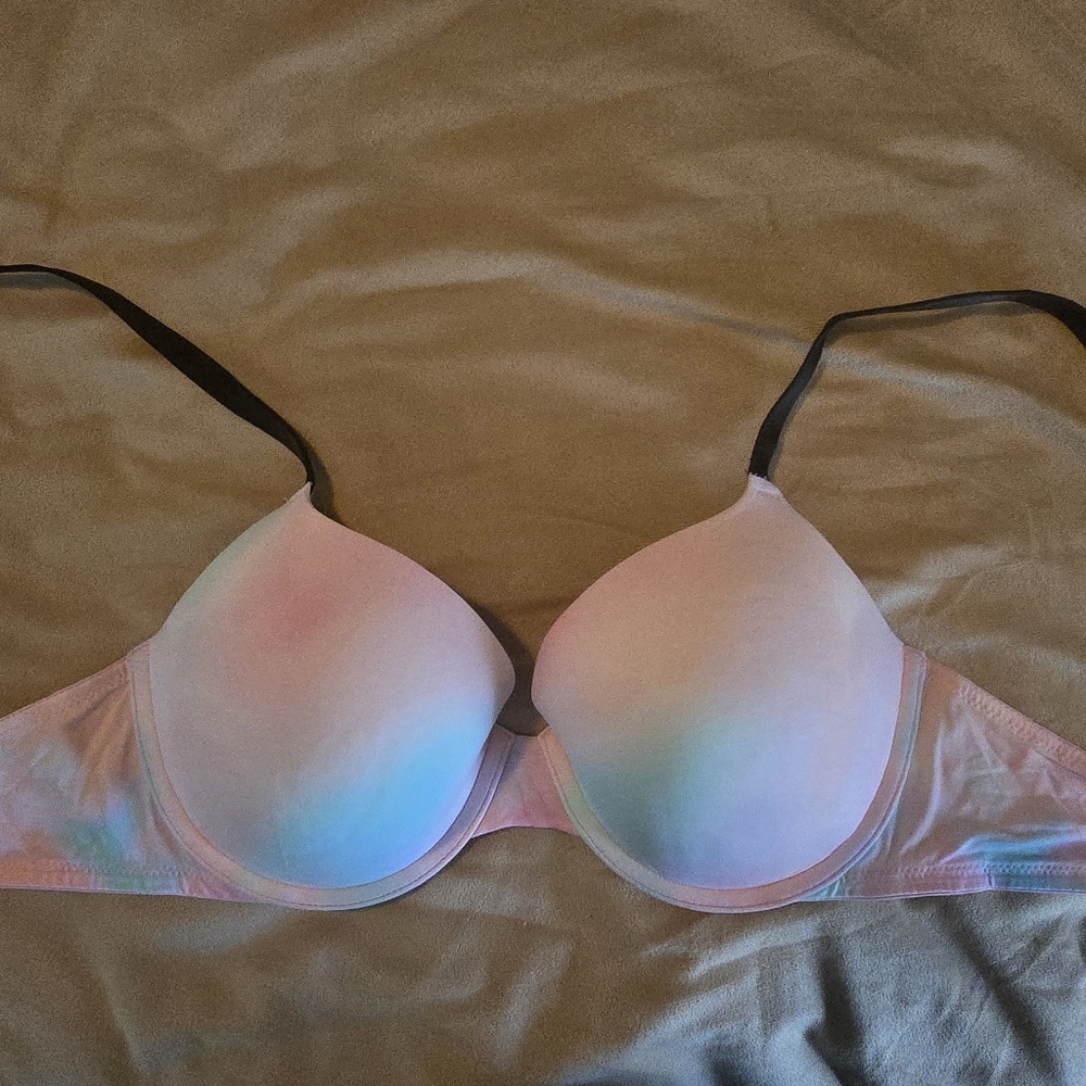 Victoria's Wear Everywhere T-Shirt Bra Lightly Lined Pretty Pastel Watercolo
